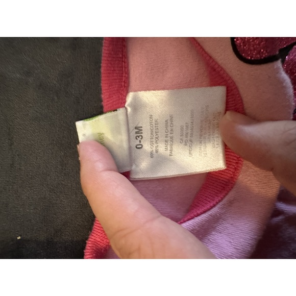 5/$10 Disney Baby Girls 0-3 months pink Minnie Mouse onesie/bodysuit - Picture 3 of 4